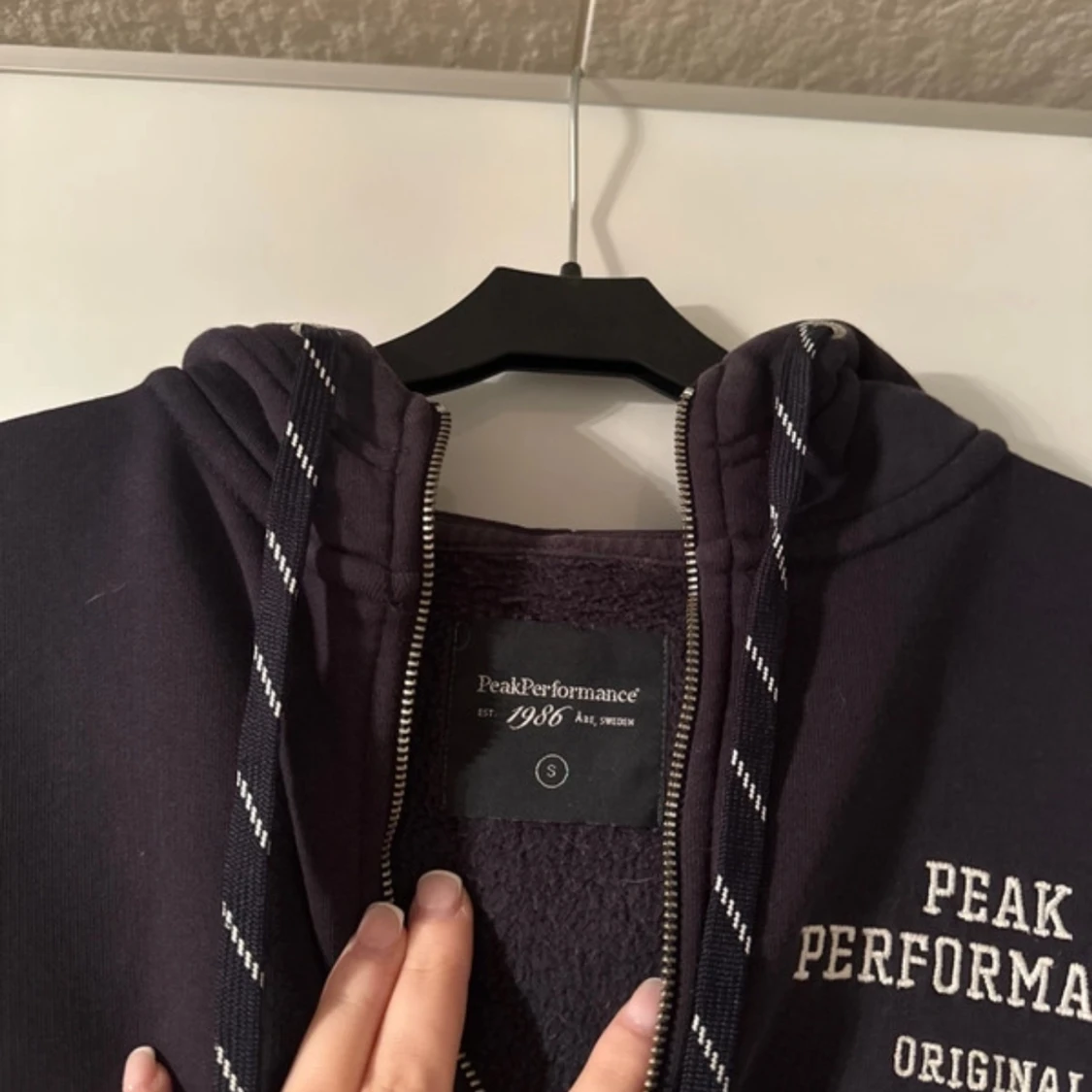 Peak performance hoodie  - 91