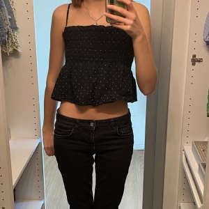 Topp! - Super söt topp, funkar som kjol om man skulle vilja ha de!💘