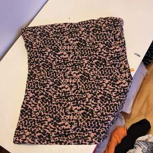 Leopard mönstrad top. Från H&M storlek S