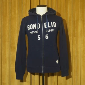 Bondelid Hoodie - Bondelid Hoodie. Hoodien är i bra skick. Storlek Small. 