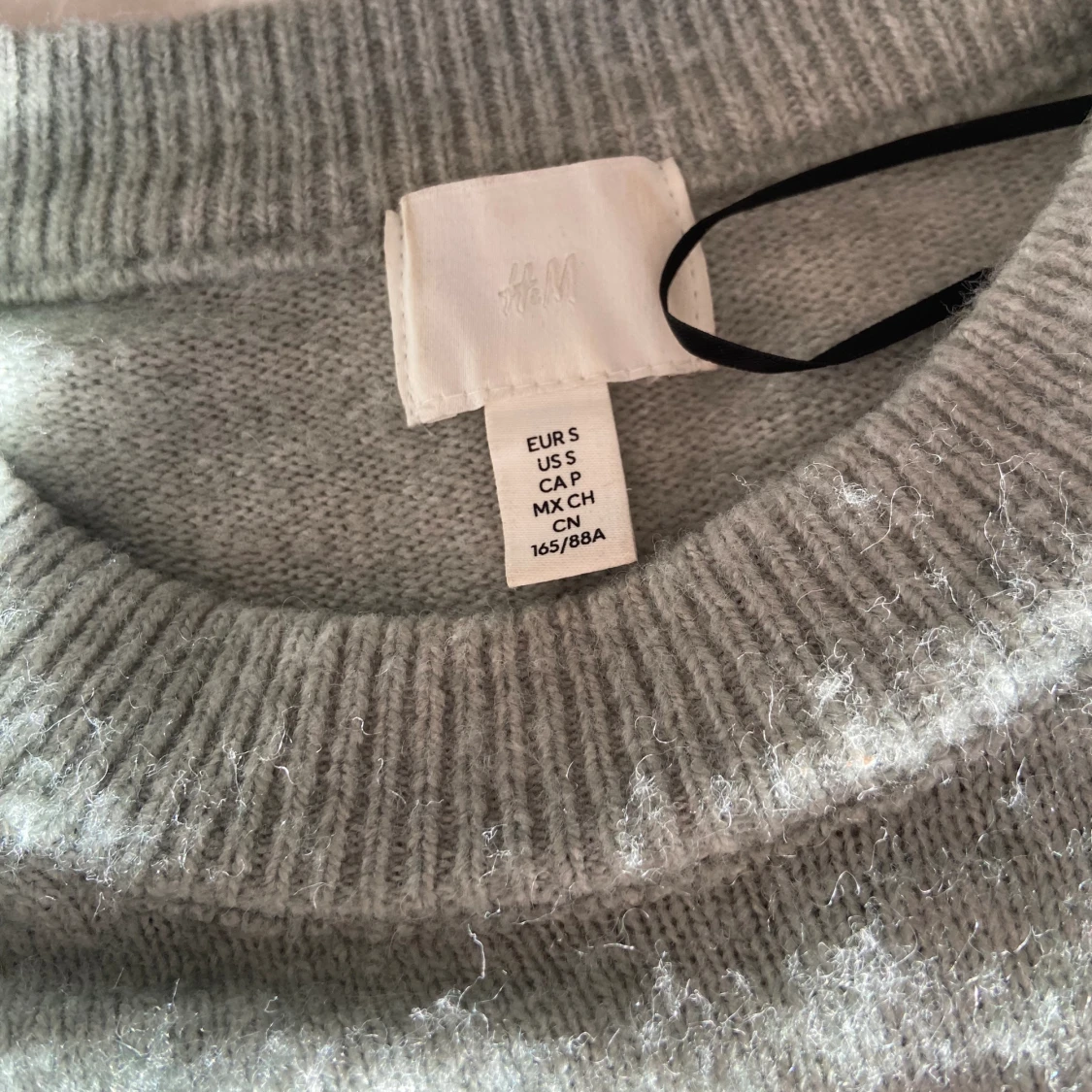 Grå/grön stickad tröja från hm💕 - 91