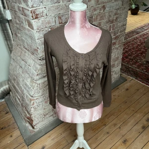 Kofta - Kofta med volanger🤎