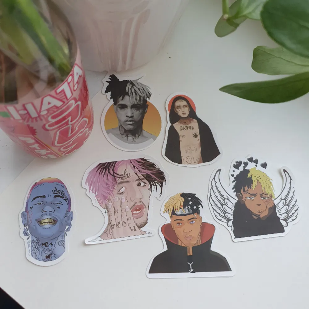 Lite olika stickers! 4kr styck eller alla för 15☺️. Övrigt.