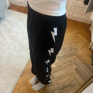 blixtbyxor - blixtstötbyxor aldrig använda eftersom de är för stora för mig