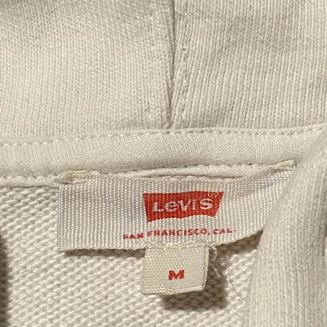 Levi’s hoodie  - 90