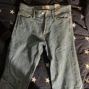 Jack n Jones jeans - Jack n Jones jeans Chris/relaxed fit Nypris 600