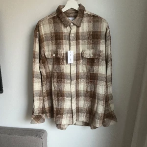 Skjortjacka  - Aldrig använd. Herrmodell 