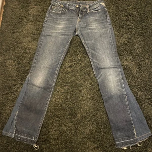 Replay jeans - Säljer dessa snygga jeans med snygga detaljer som inte kommer till någon användning, jag är ca 163!