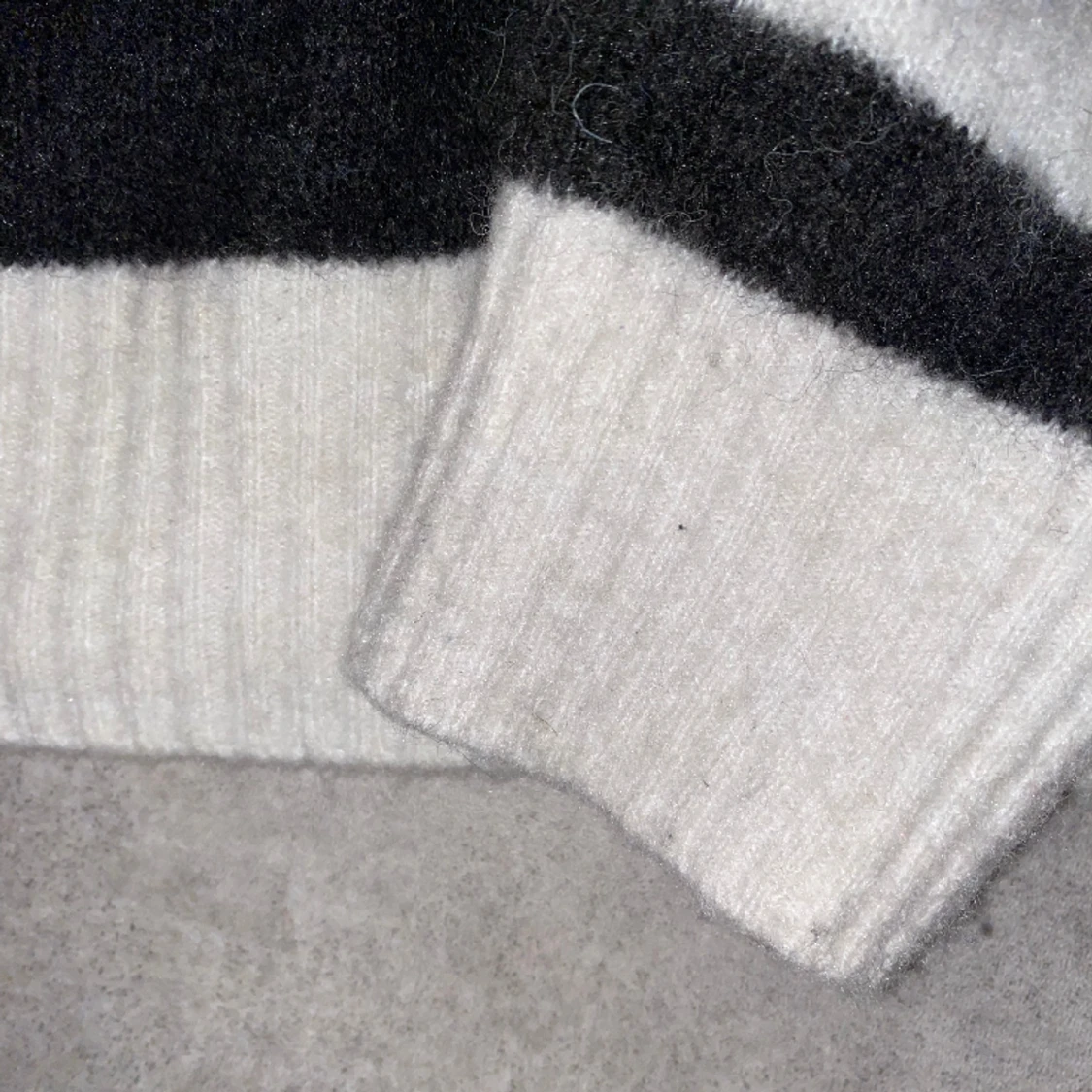 Stickad randig tröja! - 91