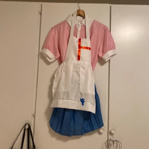 Mikan Tsumiki cosplay - no wig - DONT PRESS BUY NOW Only tried on , selling because it was too big for me. No wig included. Size L. Cats in home. Message for more pictures. Price can be discussed. 
