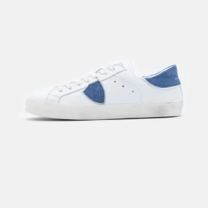 Fhilippe model skor - Säljer ett par helt nya fhilippe model skor köpta för 3799kr mitt pris 3000kr 