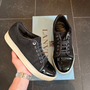 Lanvin Skor - Säljer dessa sjukt feta lanvin skor i storlek 41 (UK7) | Skick 9/10 | 2st dustbags, Box, Snören följer med | Hör av dig för fler bilder eller om du har någon fundering