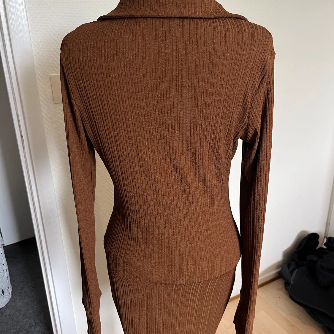 NAKD brun ribbad klänning  - 90