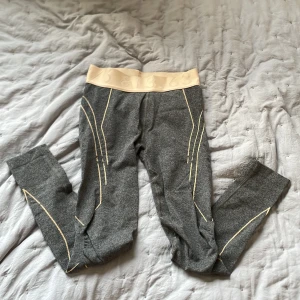 Träningsbyxor - Leggings 