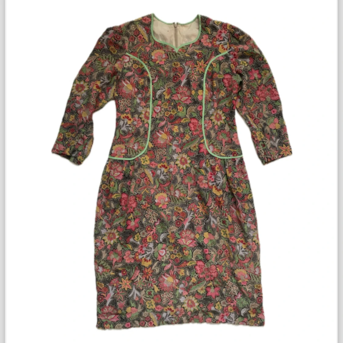 Mönstrad finklänning 80-tal