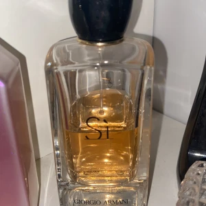 Si Armani  - Lite mer än halva kvar