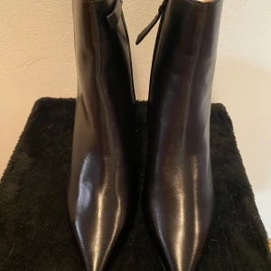 pumps - Använt ett par gånger 