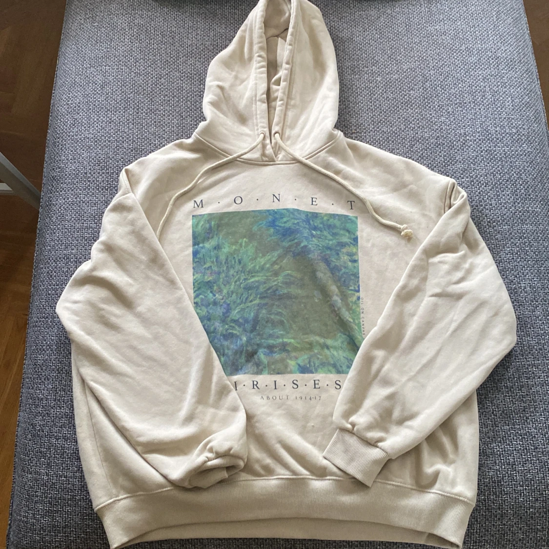 Tröja med tryck - 93