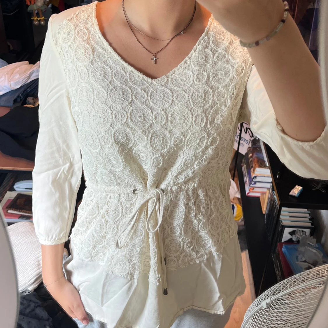 Créme färgad blus - 90