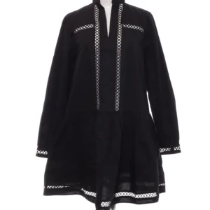 Klänning - Svart Klänning perfekt till stranden och vardagen