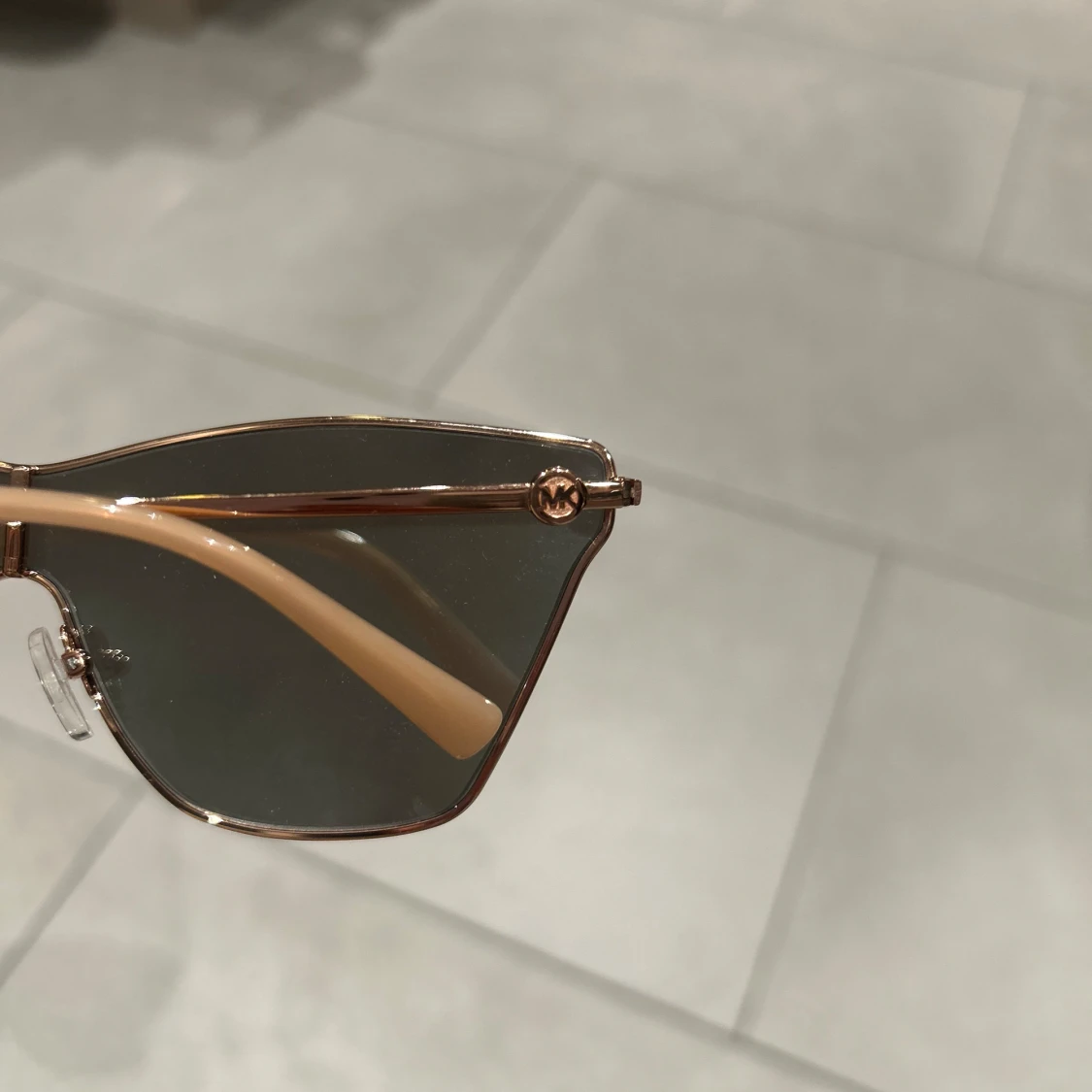 Michael kors solglasögon  - 91