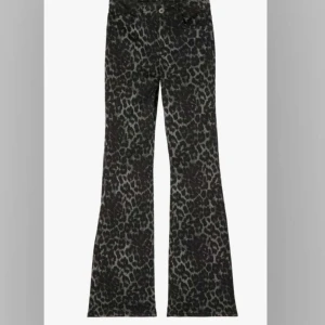 Calzedonia - Very popular calzedonia jeans! Size S❤️ 