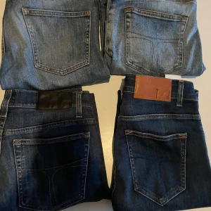 Tiger of sweden och j lindberg jeans  - Säljer nu dessa feta tiger of sweden och j Lindberg jeans i ett paket pris. 3 styck tiger of Sweden och 1 par j Lindberg för endast 600. Hör av er vid frågor eller funderingar. 