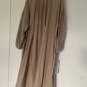 Skall studio - Skall Studio ljuvlig klänning/tunika säljes.  