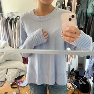 Mysig tröja - Mysig blå tröja i Storlek S🌟🌟