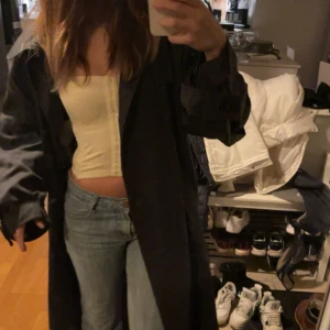 Vit korsett - Vit korsett med mönster 🤩