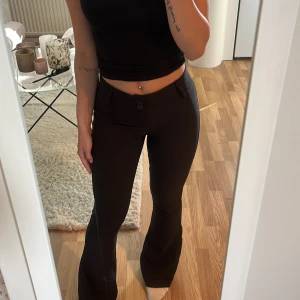 Snygga kostymbyxor  - Sköna o mjuka kostymbyxor ifrån Ginatricot som inte kommer till någon användning 