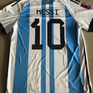Messi tröja  - Argentina Messi tröja i vm  Priset kan diskuteras såklart 