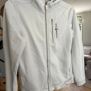 Sail Racing Hoodie - Riktigt bra skick Andvänd fåtal gånger