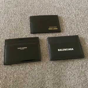 Cardholders - Alla ny skick! Gucci 850kr Balenciaga 1000kr Saint Laurent 1000kr  Nypris cirka 3000kr styck