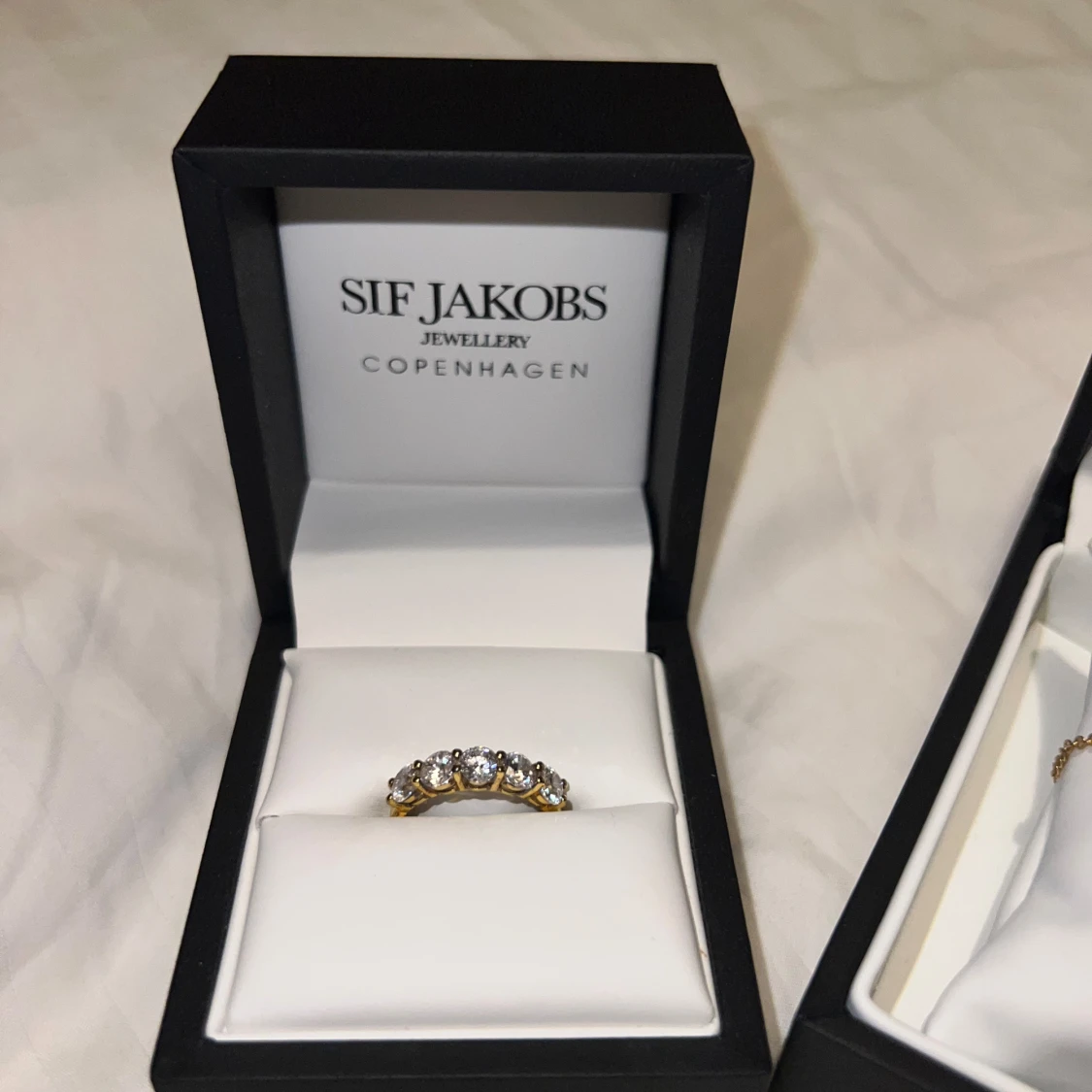 Guldhalsband och ring - 91