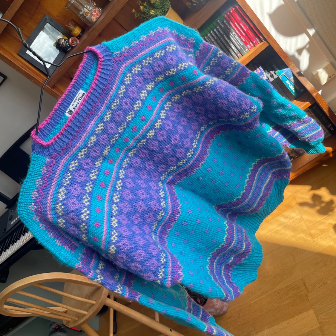 Handgjort stickad tröja