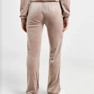 Juicy couture byxor - Säljer dessa byxor med glitter bak som jag har använt få tal gånger. Pris går att diskuteras!!