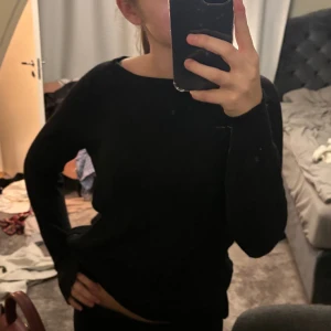 Soft Goat tröja - Säljer min fina soft goat tröja! Den har defekter på armen frpga om bilder 💖