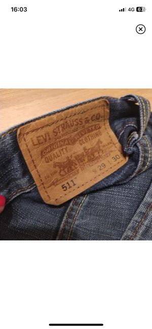 Levis 511 jeans - Levis 511 jeans i fint skick. Storlek 29/30. Skriv privat om ni har frågor.