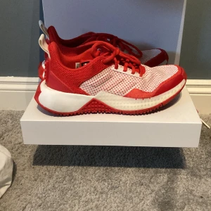  Säljer dessa för de kommer aldrig till användning använder aldrig -  Skick  10/10 Har Aldrig använts gillar inte