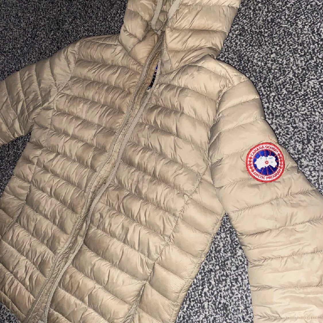 Canada Goose jacka - 90