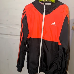 Adidas kofta  - Super fin och knappt använd fleece kofta 