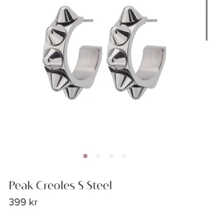 Edblad örhängen - Säljer dessa edblad örhängen, helt nya💗