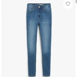 Jeans från Kappahl, säljs för att jag inte gillar denna typen av jeans😁 Skriv för fler bilder