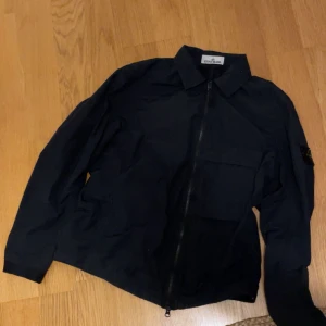 Stone island overshirt  - Som ny inte använd mycket vid frågor hör av er bara 