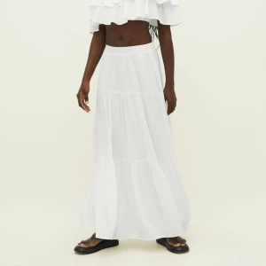 Stradivarius Kjol - Aldrig använt bara testat, Skriv privat för egna bilder 💕 