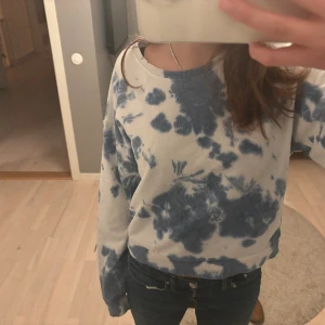 Tie dye tröja!  - Super snygg tie dye tröja💕 säljer pga använder aldrig🥰