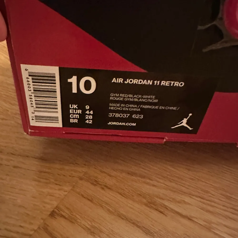 Säljer mina Air Jordan 11  In köpta i Miami 2018 är i bra skick knappt använda. Dm för mer bilder . Skor.