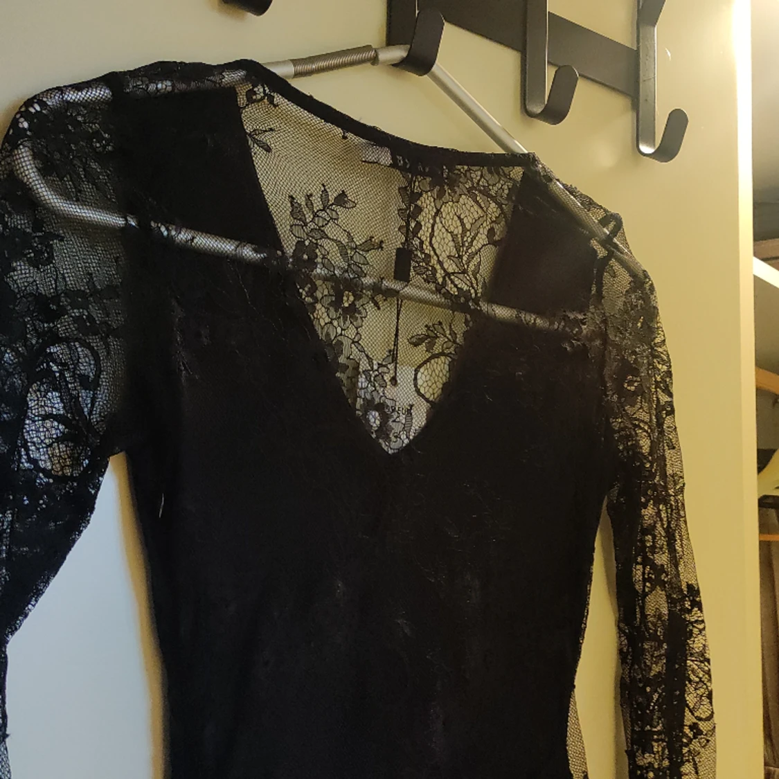 Superfin spetsklänning, oanvänd  - 90