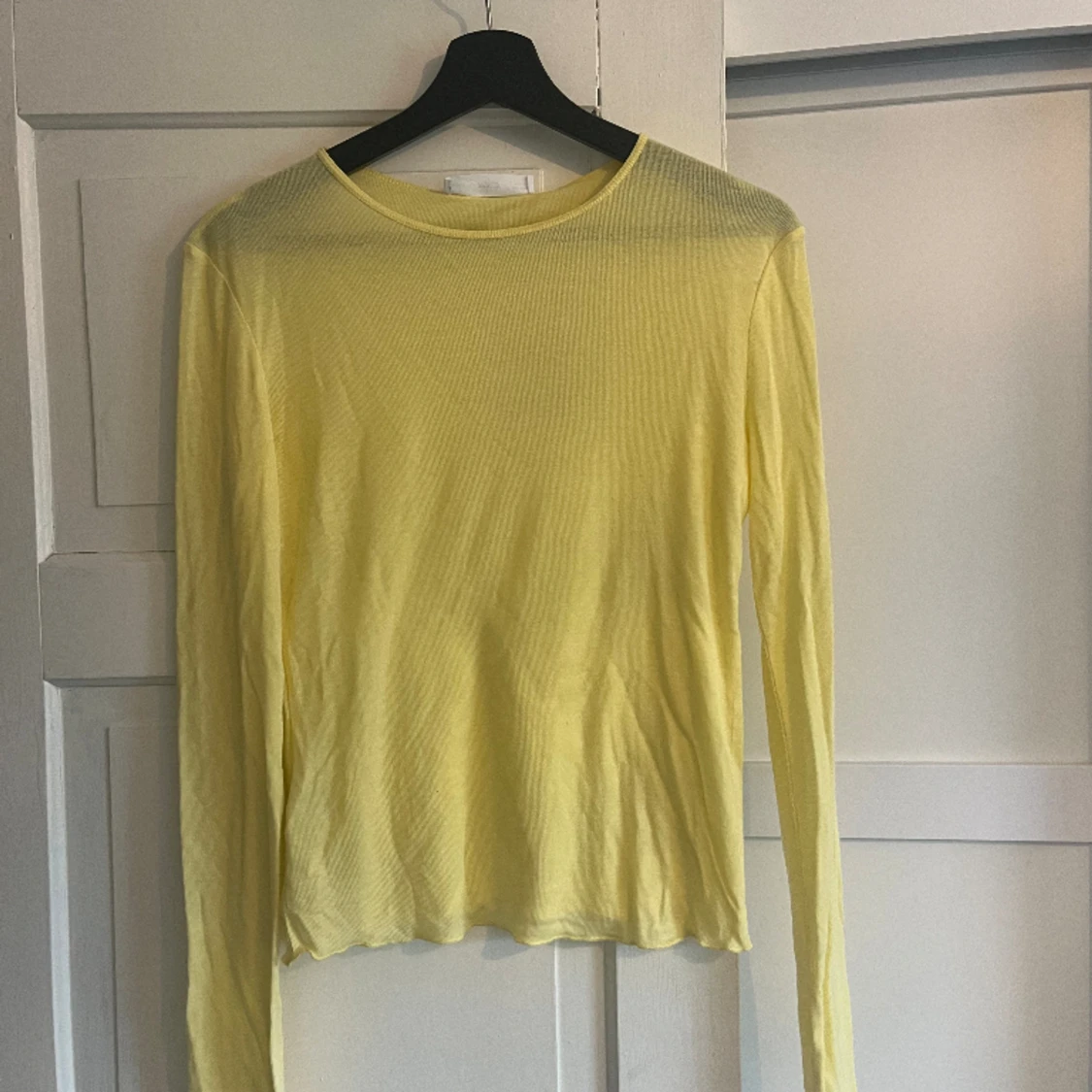 Gul topp från mango